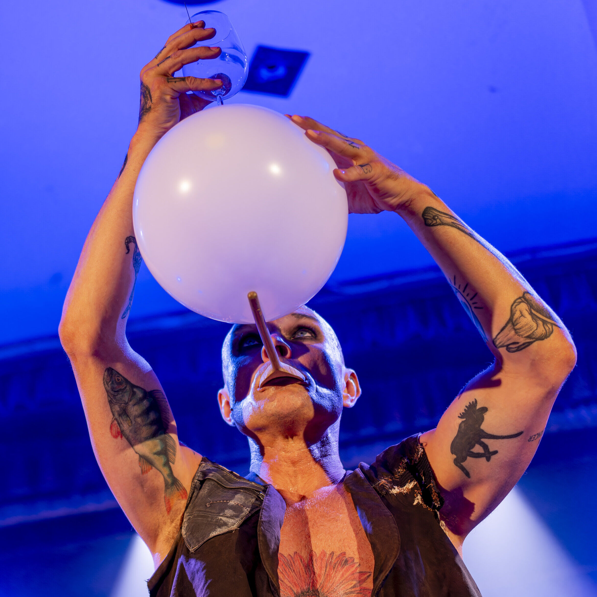 FREAK OUT – VARIETÉ-EXTRAVAGANZA – David Eriksson © Thorsten Baering