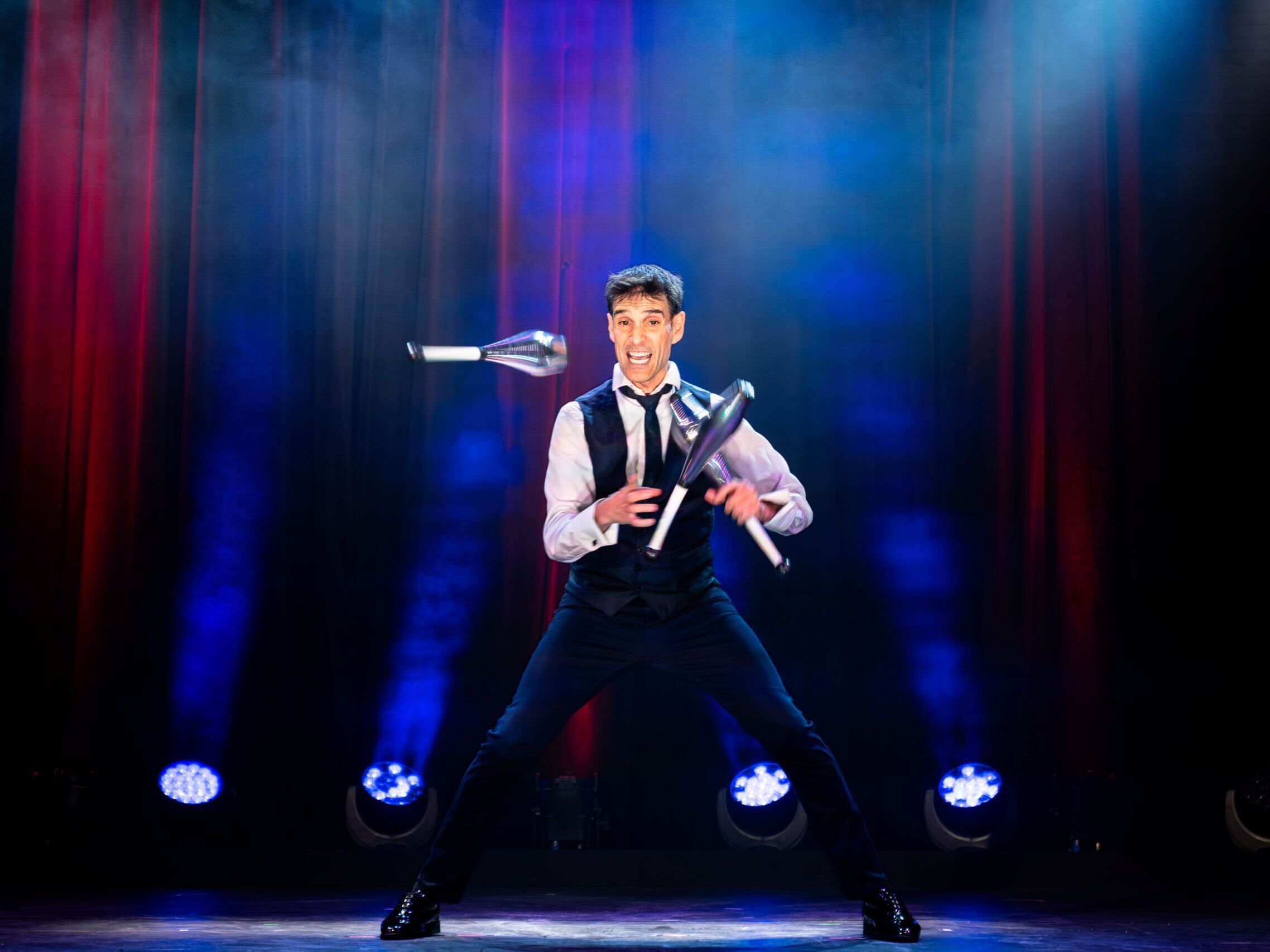 Variet&eacute; im Hansa-Theater 2025/2026: Paul Ponce - Foto: Simon Brachmann